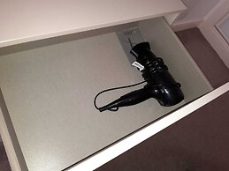 Broad St - 1 Bedroom - 1 Bathroom - Free Parking