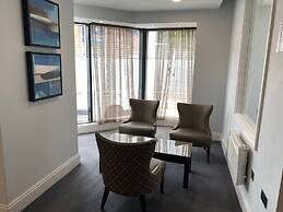 Broad St - 1 Bedroom - 1 Bathroom - Free Parking