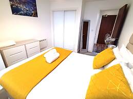 Broad St - 1 Bedroom - 1 Bathroom - Free Parking