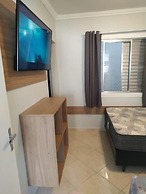 Kitnet com ar na praia das Astúrias