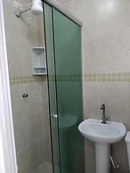 Kitnet com ar na praia das Astúrias