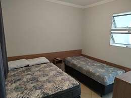 Kitnet com ar na praia das Astúrias