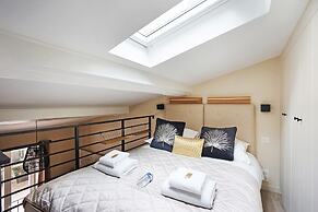 Cottage With 2 Rooms in Batignolles