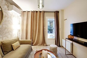 Cottage With 2 Rooms in Batignolles