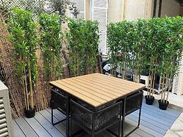 Cottage With 2 Rooms in Batignolles