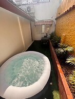 ESTUDIO CON JACUZZI BY PARCEROS GROUP