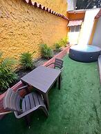 ESTUDIO CON JACUZZI BY PARCEROS GROUP