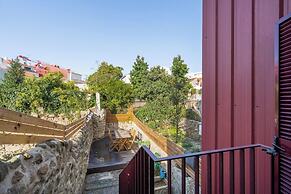 Bellu Studios & Suites