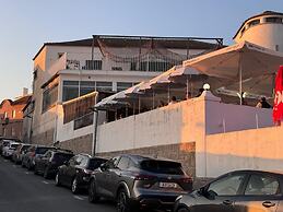 Atlantic Views Sintra Guest House