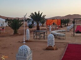 Adrar Luxury Camp