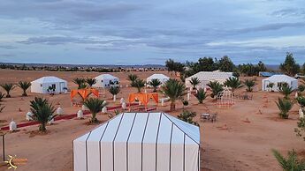 Adrar Luxury Camp