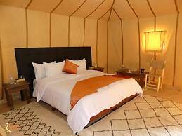 Adrar Luxury Camp