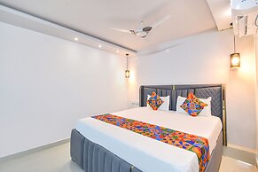 Fabhotel Srs Grand