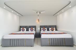 Fabhotel Srs Grand