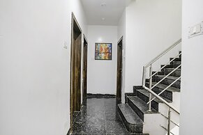 Fabhotel Sai Plaza Executive