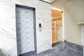 Fabhotel Memories Inn