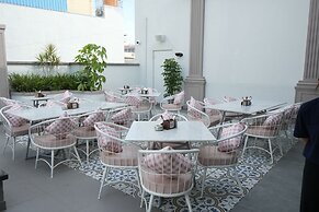 Fabhotel Memories Inn