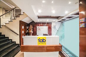 Fabhotel Johri Regency