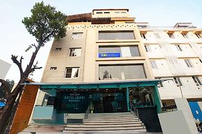 Fabhotel Johri Regency