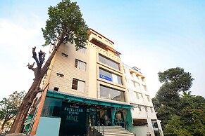 Fabhotel Johri Regency