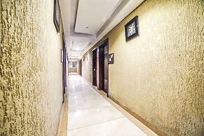 Fabhotel Johri Regency