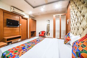 Fabhotel Johri Regency