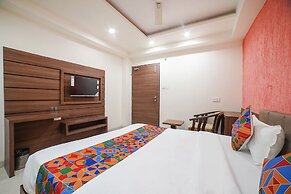 Fabhotel Johri Regency