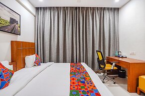 Fabhotel Northern Suites