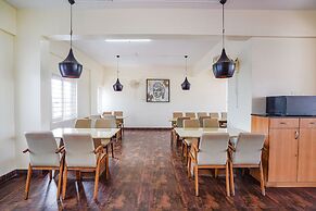 Fabhotel Northern Suites