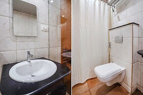 Fabhotel Northern Suites