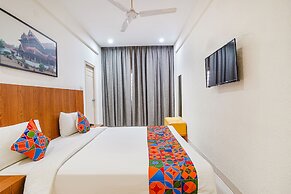 Fabhotel Northern Suites