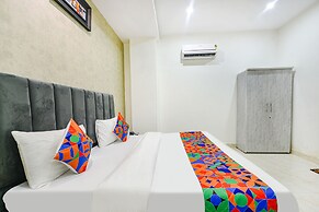 FabHotel Kavya Inn