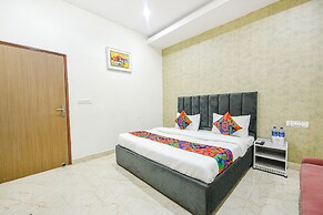 FabHotel Kavya Inn