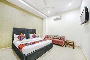 FabHotel Kavya Inn