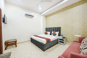 FabHotel Kavya Inn