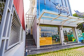 Fabhotel Prime The Waves