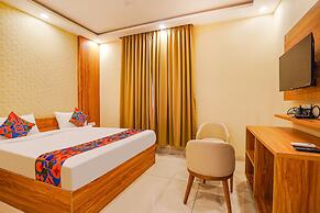 Fabhotel Prime The Waves