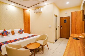 Fabhotel Prime The Waves