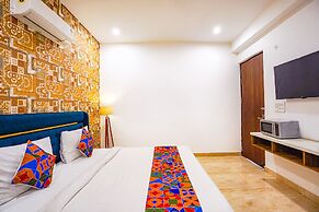 Fabhotel Noida Business Suites