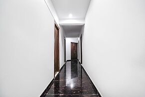 Fabhotel Noida Business Suites