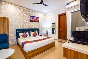 Fabhotel Noida Business Suites