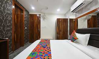 Fabhotel Mona Continental