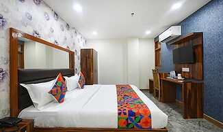 Fabhotel Mona Continental