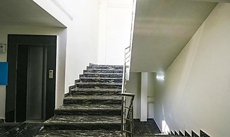 Fabhotel Mona Continental