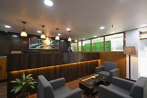 Fabhotel Mona Continental