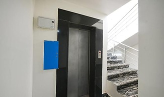 Fabhotel Mona Continental