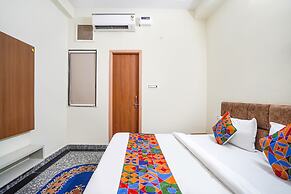 Fabhotel Shri Ram Mohan Palace