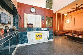 Fabhotel Black Stone Palace