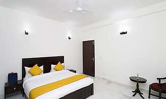 Fabhotel The Primero