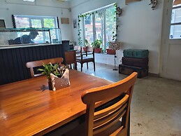 Hotel Aura by Woco Stays